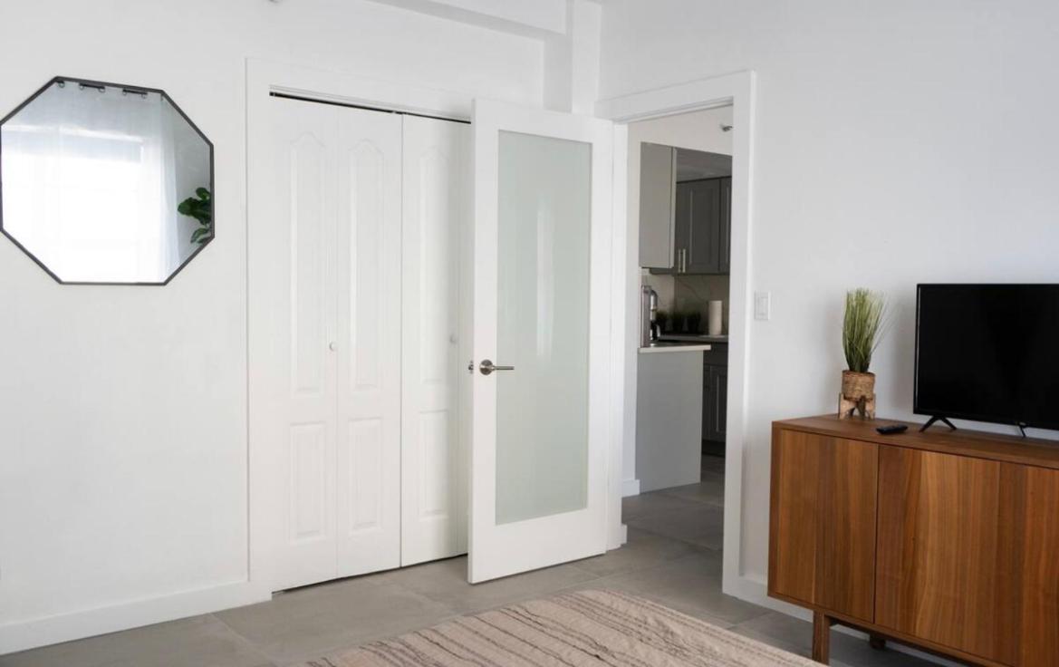 Newely Remodeled Apartment Only 1 Min To The Beach! Miami Beach Exterior photo